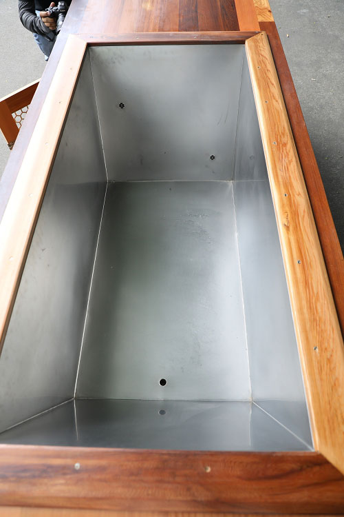 Premium Red Cedar Ice Bath with 304 Stainless Steel Liner